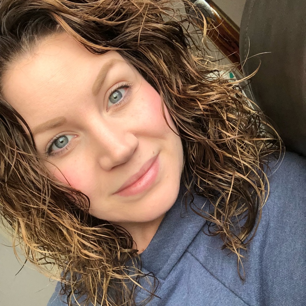 Meet your Posher, Emily